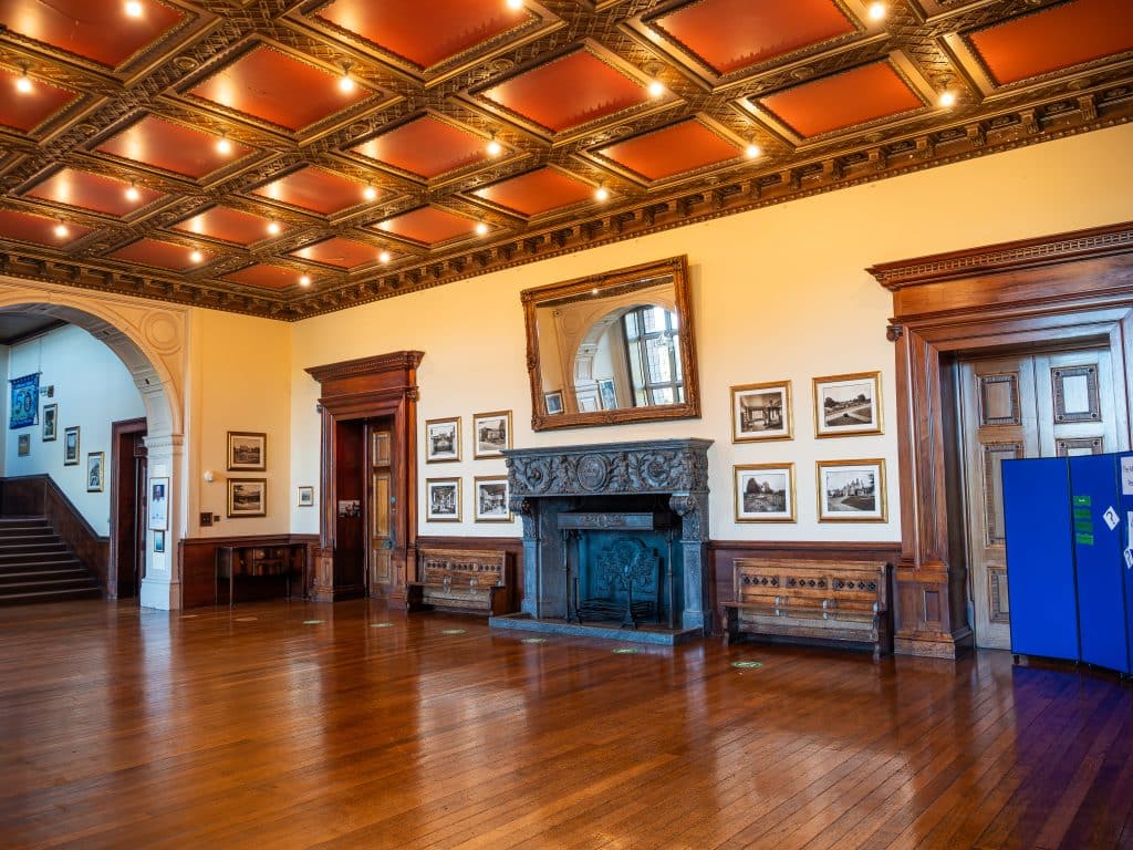 grade ii listed hampshire school shoot location St Edward’s School – entrance Hall(43)
