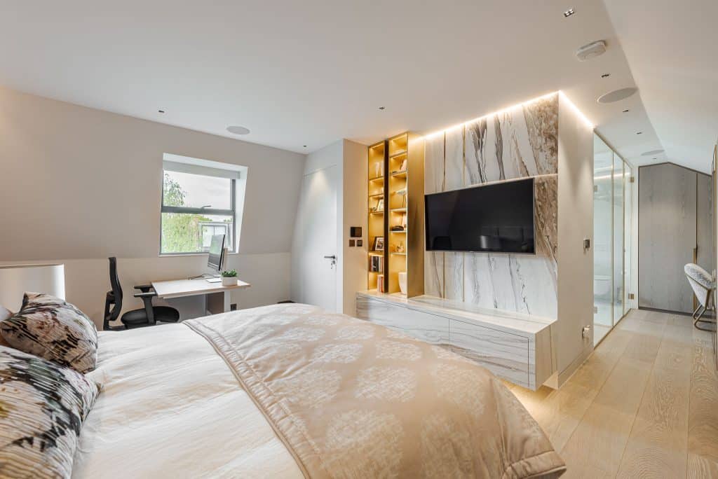 Copyright R3 Photography Ltd.