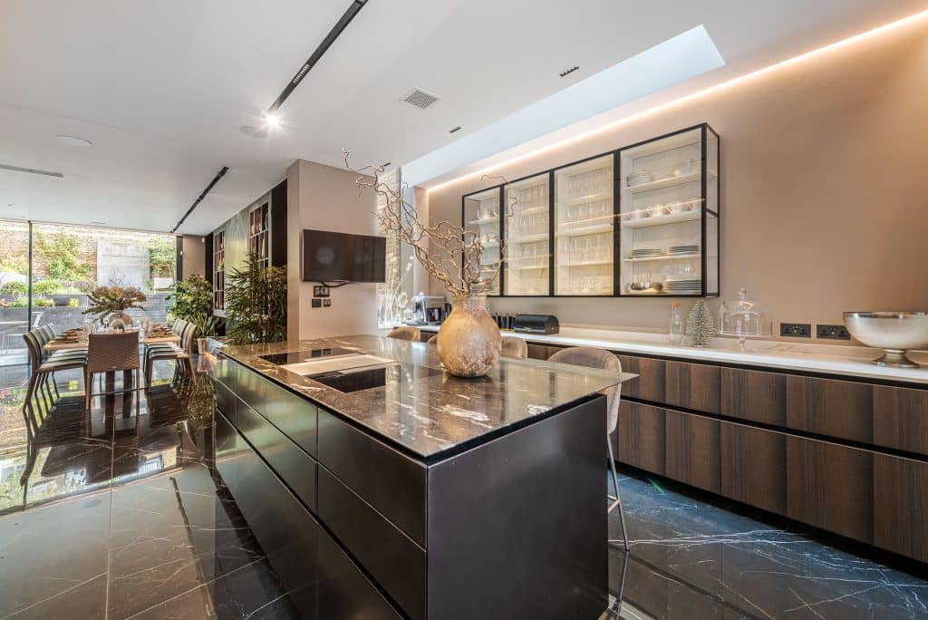 Copyright R3 Photography Ltd.