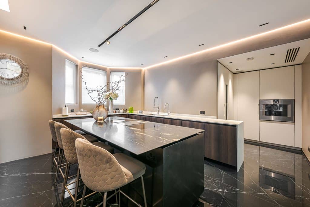 Copyright R3 Photography Ltd.