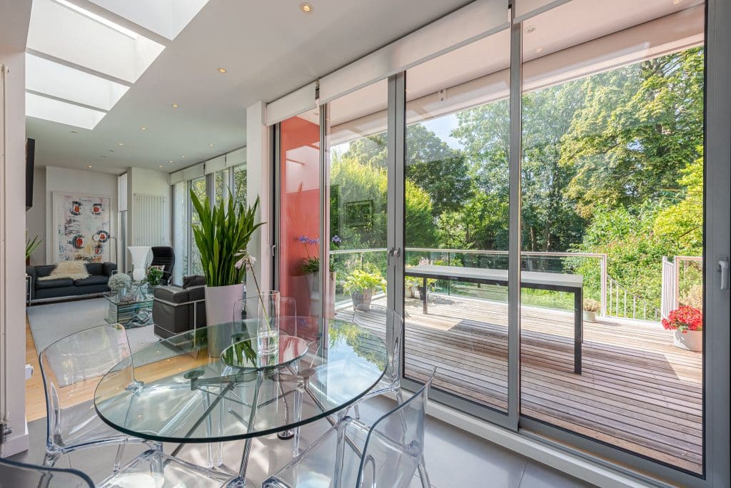 Copyright R3 Photography Ltd.