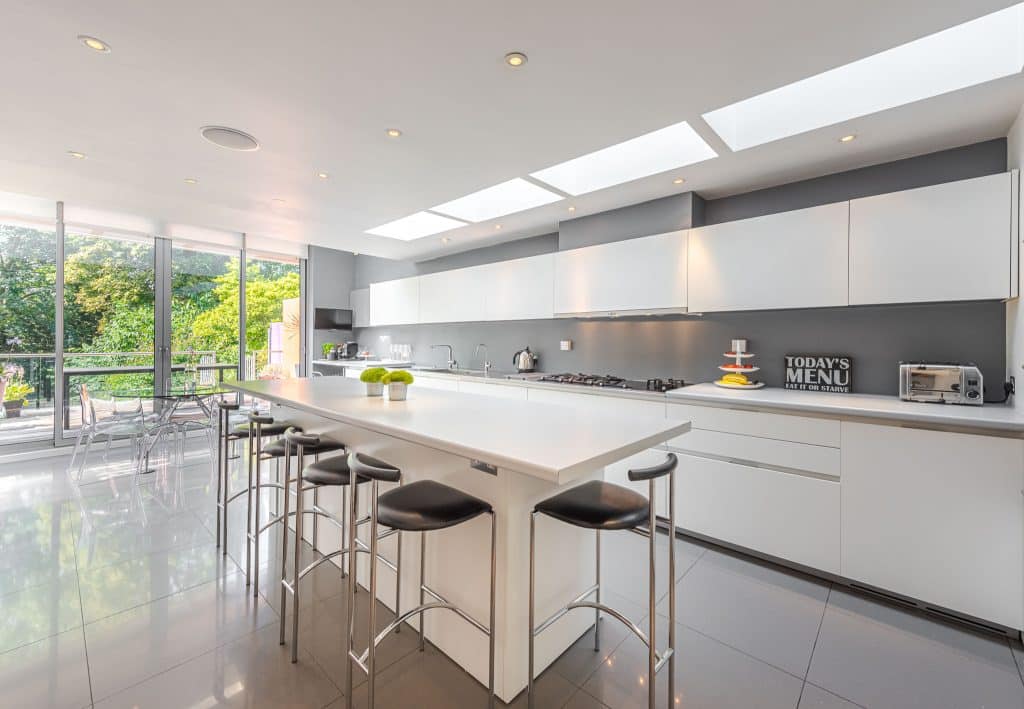 Copyright R3 Photography Ltd.