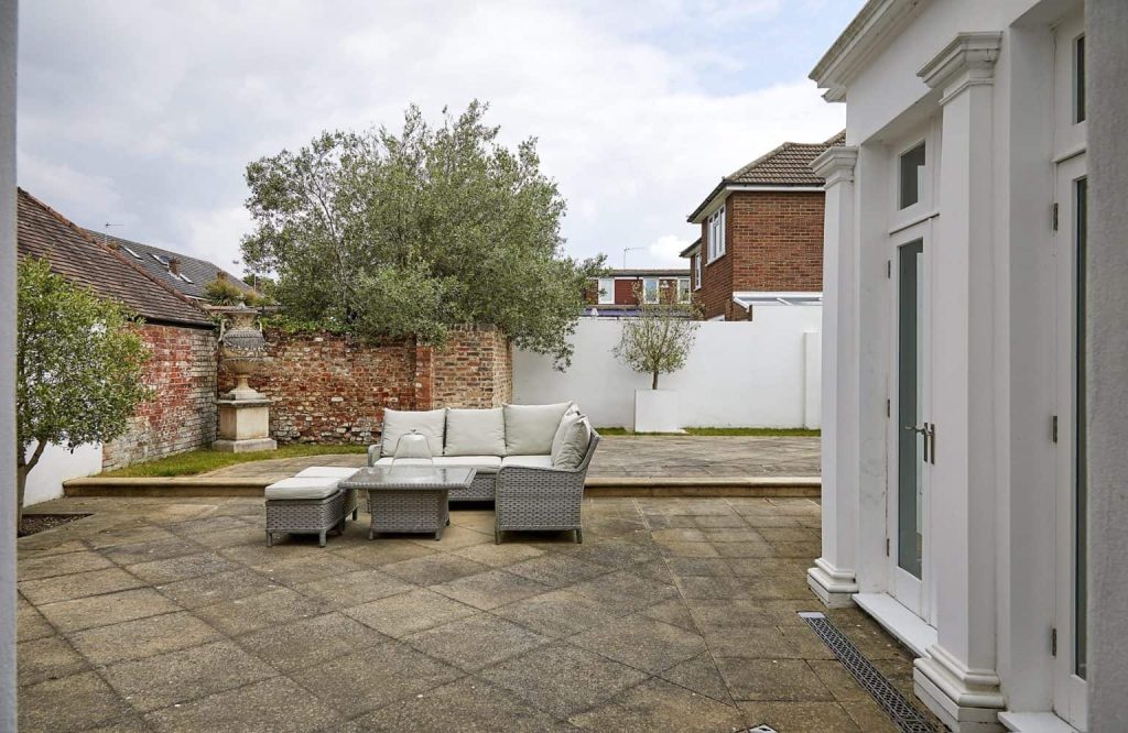 Shepperton semi-detached shoot location WILLOW HOUSE IMG_8075