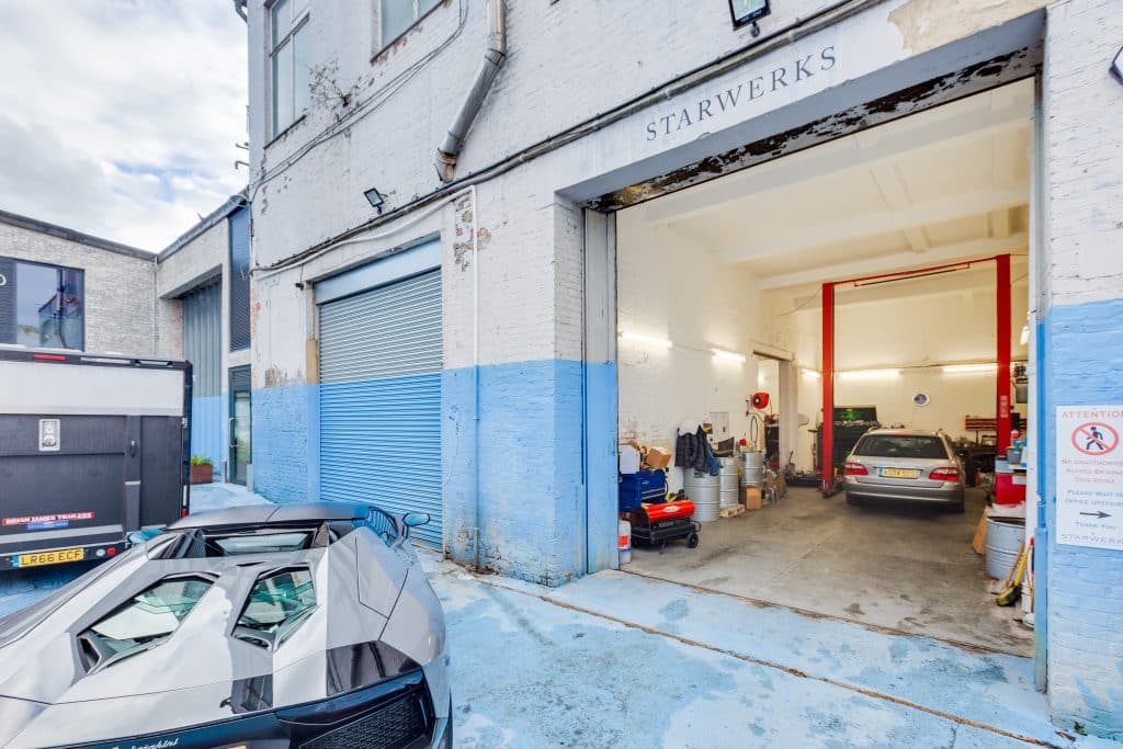 WORKSHOPS london car workshop shoot location Starwerks – 4