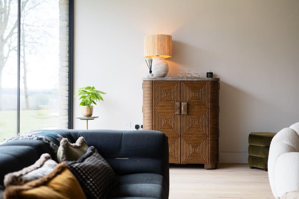 Aynhoe modern oxford shoot location Location House-51