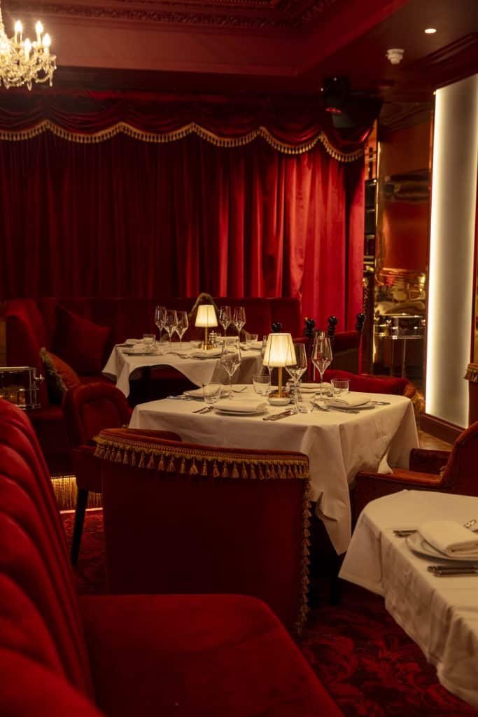 MISTRESS MAYFAIR BAR AND RESTAURANT LONDON SHOOT LOCATION Mistress_of_Mayfair_037_