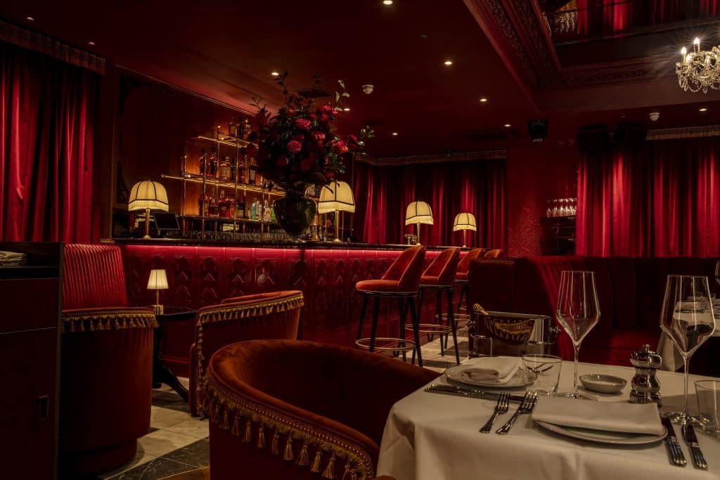 MISTRESS MAYFAIR BAR AND RESTAURANT LONDON SHOOT LOCATION Mistress_of_Mayfair_054_