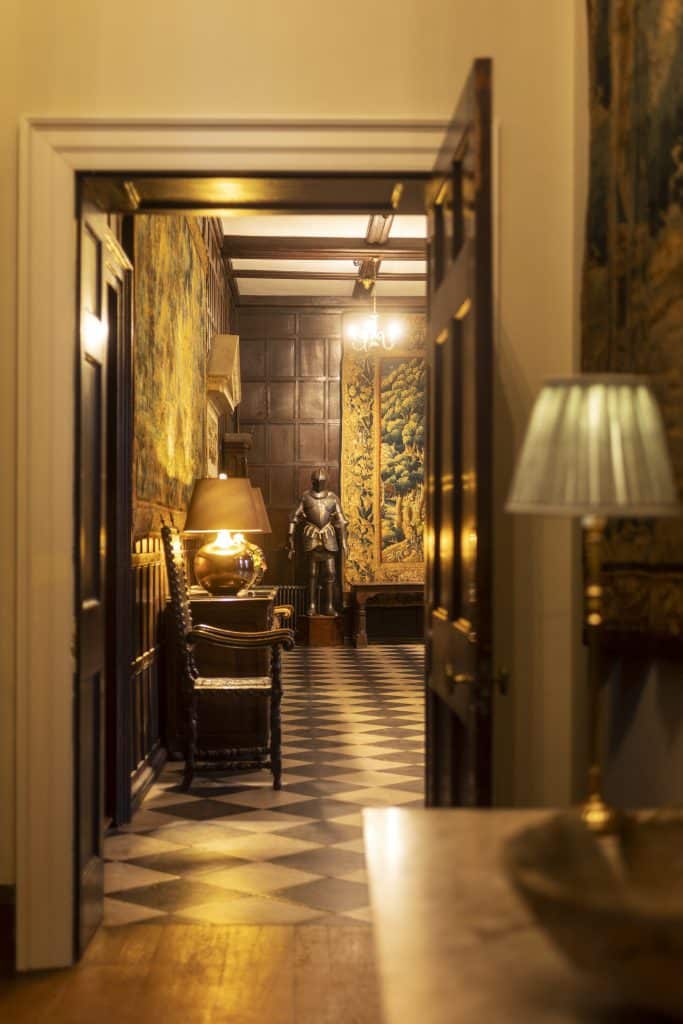 Manor House shoot location in kent Knowlton Court1119