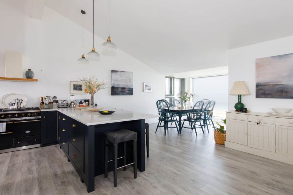 chichester beach house modern shoot location CURLEWS JT05_127