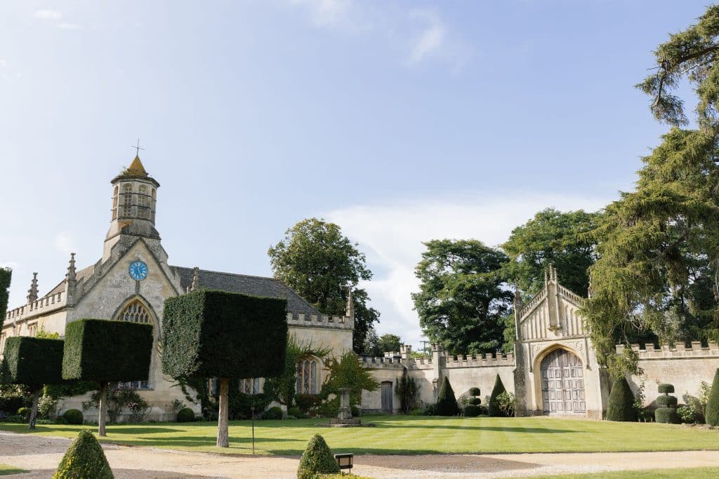 Farleigh House 15 CENTURY SHOOT LOCATION FARLEIGH-Location-Manor-Housevenetianorrington-KatieJakeWedding-2