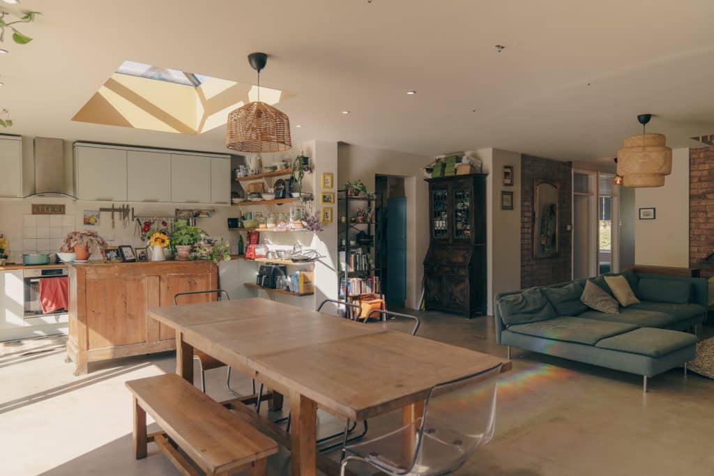 MIDLANDS MODERNITST Bright Shoot Location BIRMINGHAM STAFFORDSHIRE Christchurch Lane_8mb-20