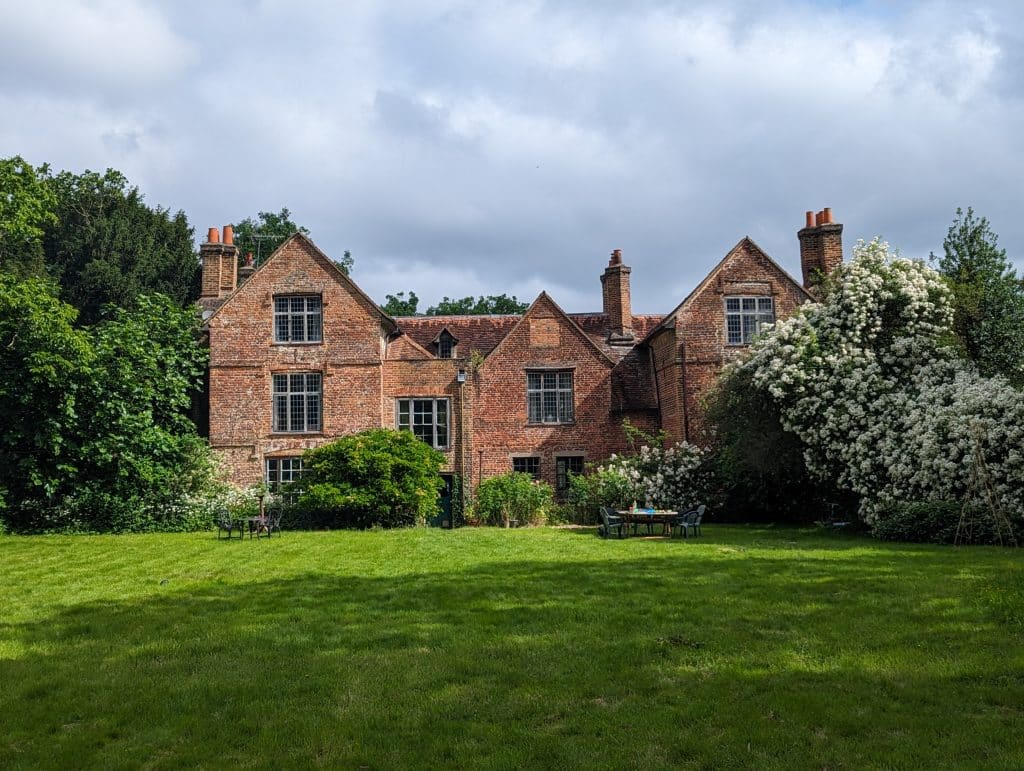 SHEPPERTON MANOR 15th century manor house SHOOT LOCATIONPXL_20240601_084919274