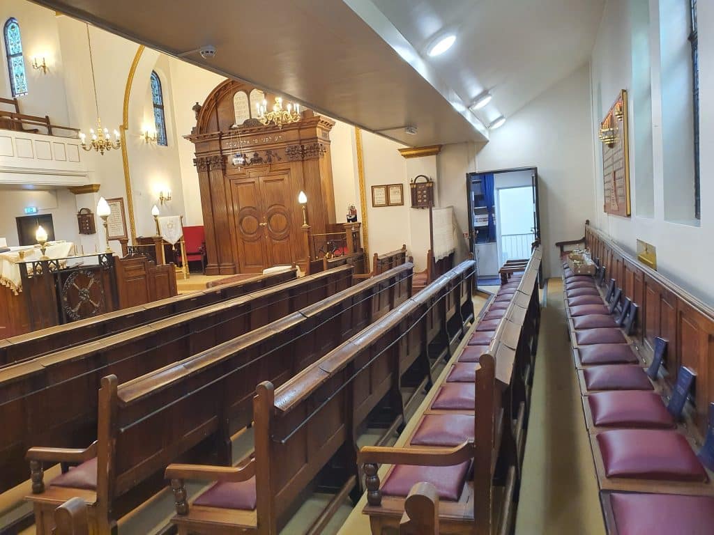 THE SYNAGOGE Spanish & Portuguese Synagogue, Holland Park shoot location 20231004_144642
