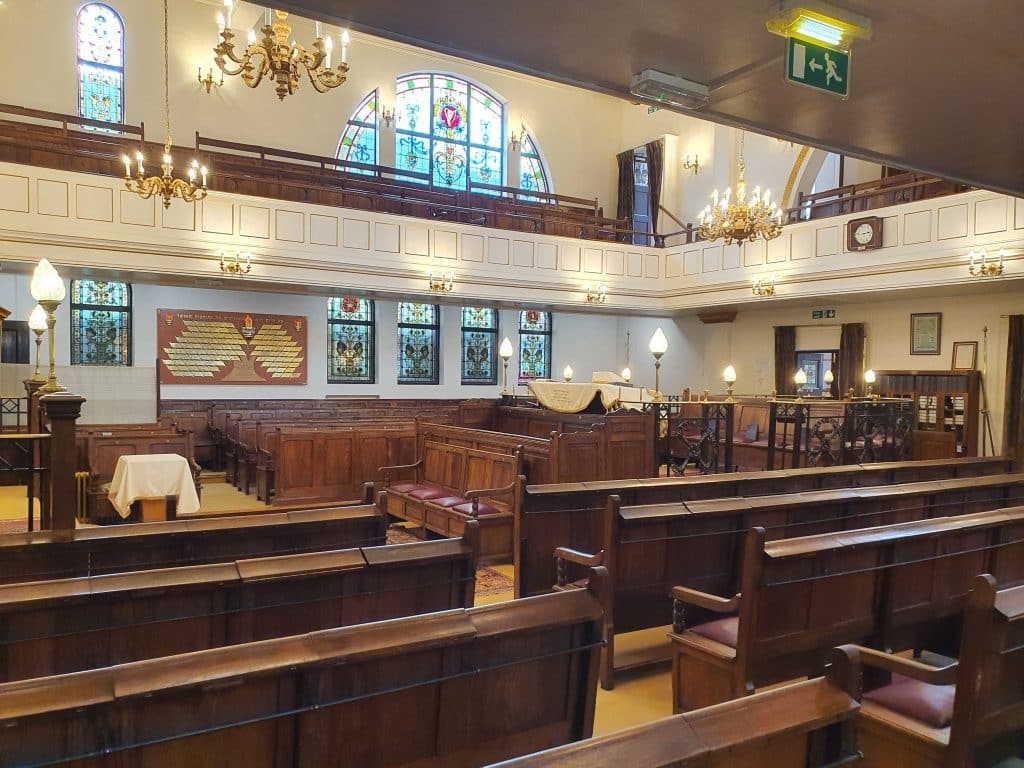 THE SYNAGOGE Spanish & Portuguese Synagogue, Holland Park shoot location 20231004_144756