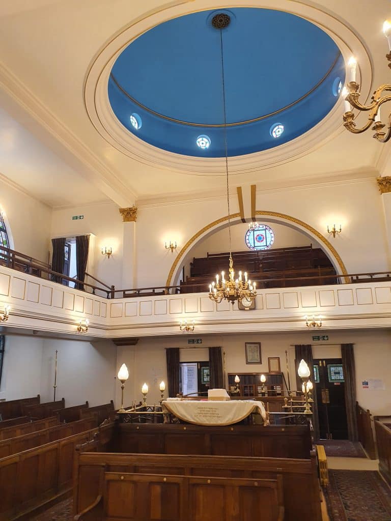 THE SYNAGOGE Spanish & Portuguese Synagogue, Holland Park shoot location 20231004_144842