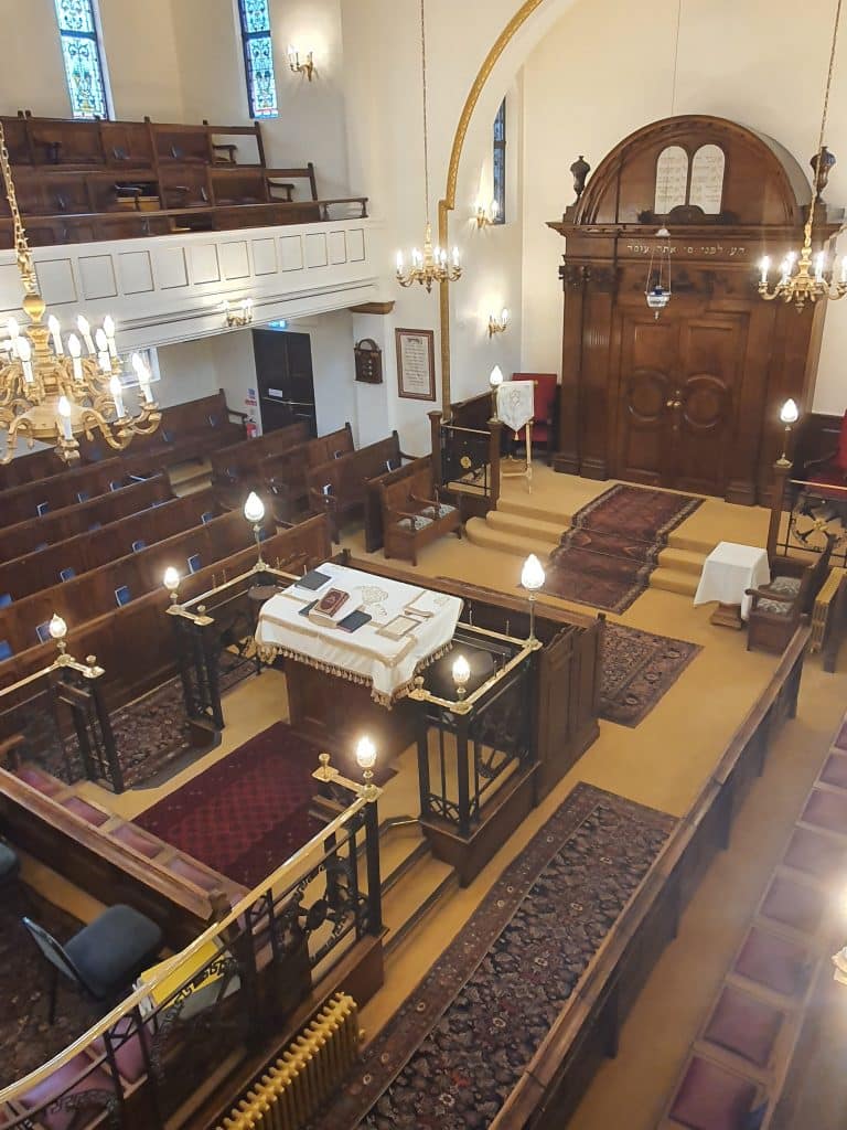 THE SYNAGOGE Spanish & Portuguese Synagogue, Holland Park shoot location 20231004_145959