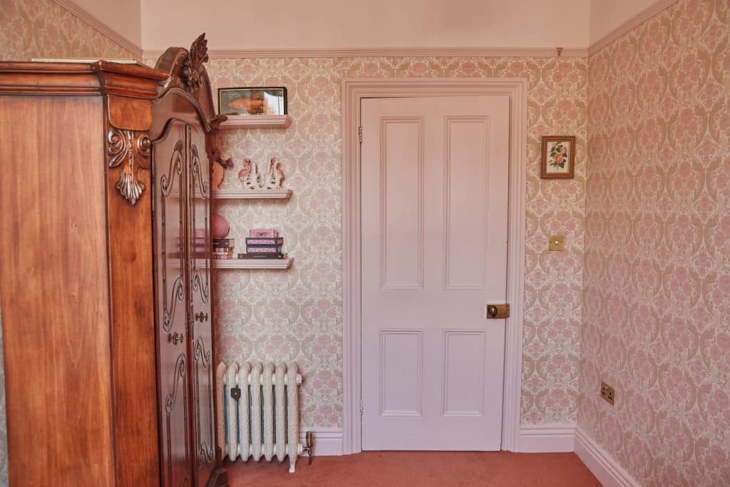 BURRAGE Woolwich victorian retro shoot location 04_Bedroom-01_15