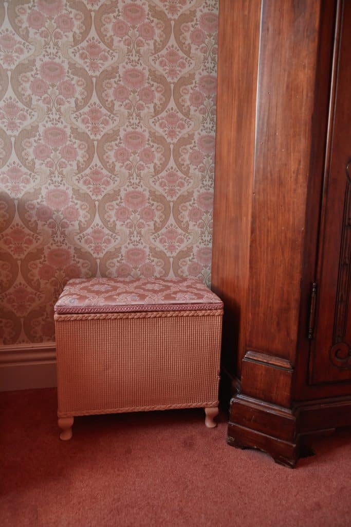 BURRAGE Woolwich victorian retro shoot location 04_Bedroom-01_21