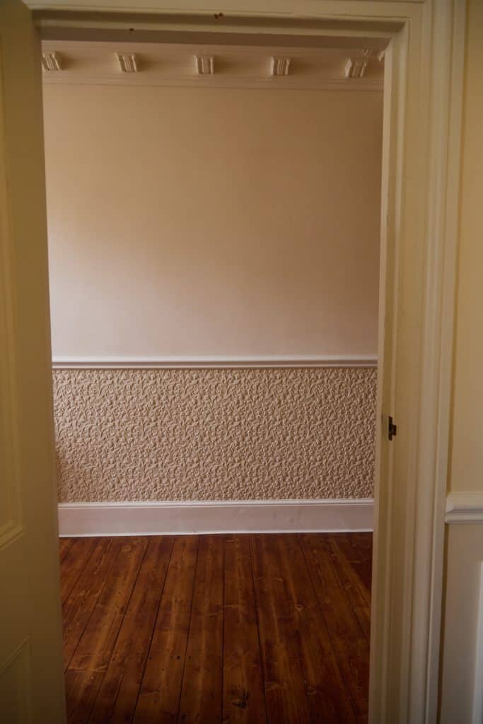 BURRAGE Woolwich victorian retro shoot location 08_Hallway_05