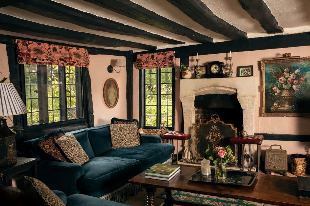 KNIGHTS HALL WINDSOR ASCOT COUNTRY SHOOT LOCATION HOUSE 20