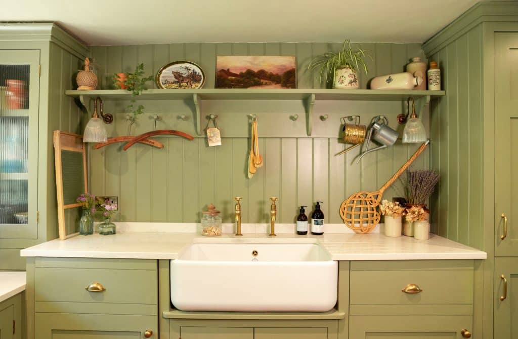 KNIGHTS HALL WINDSOR ASCOT COUNTRY SHOOT LOCATION HOUSE 23