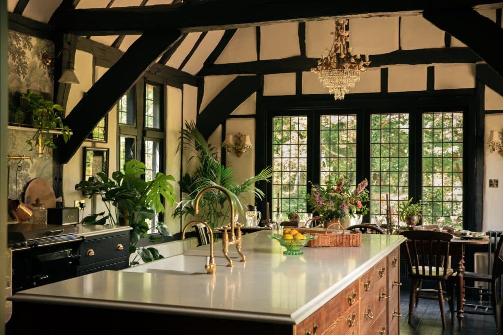 KNIGHTS HALL WINDSOR ASCOT COUNTRY SHOOT LOCATION HOUSE 3