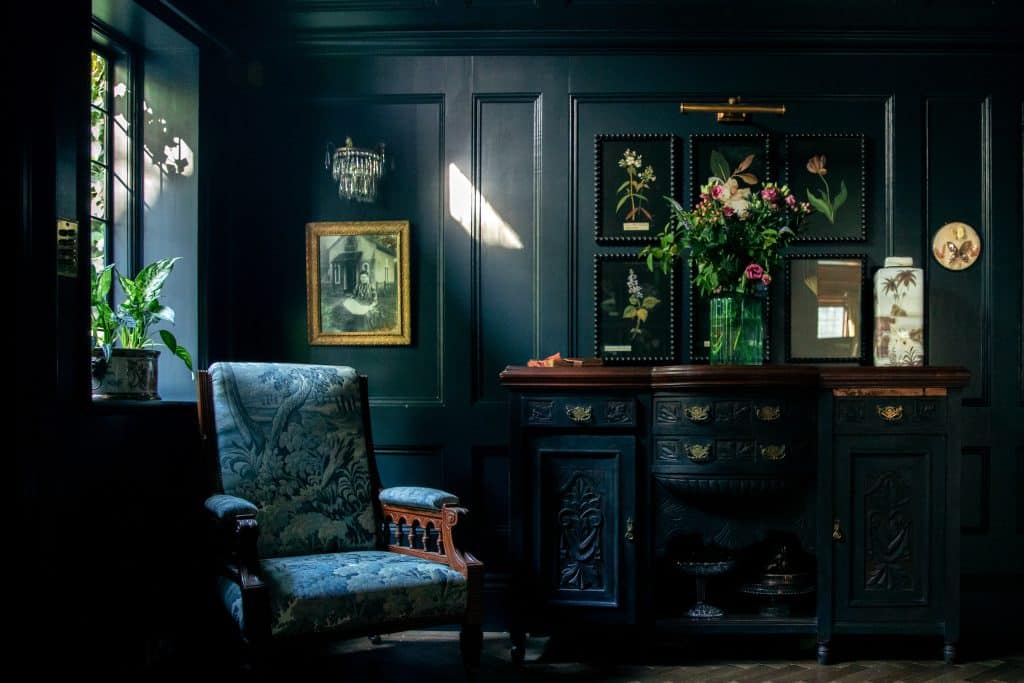 KNIGHTS HALL WINDSOR ASCOT COUNTRY SHOOT LOCATION HOUSE 9