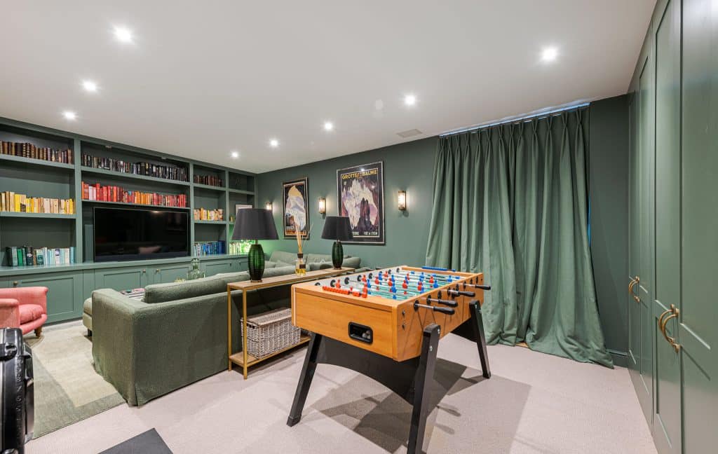 Copyright R3 Photography Ltd.