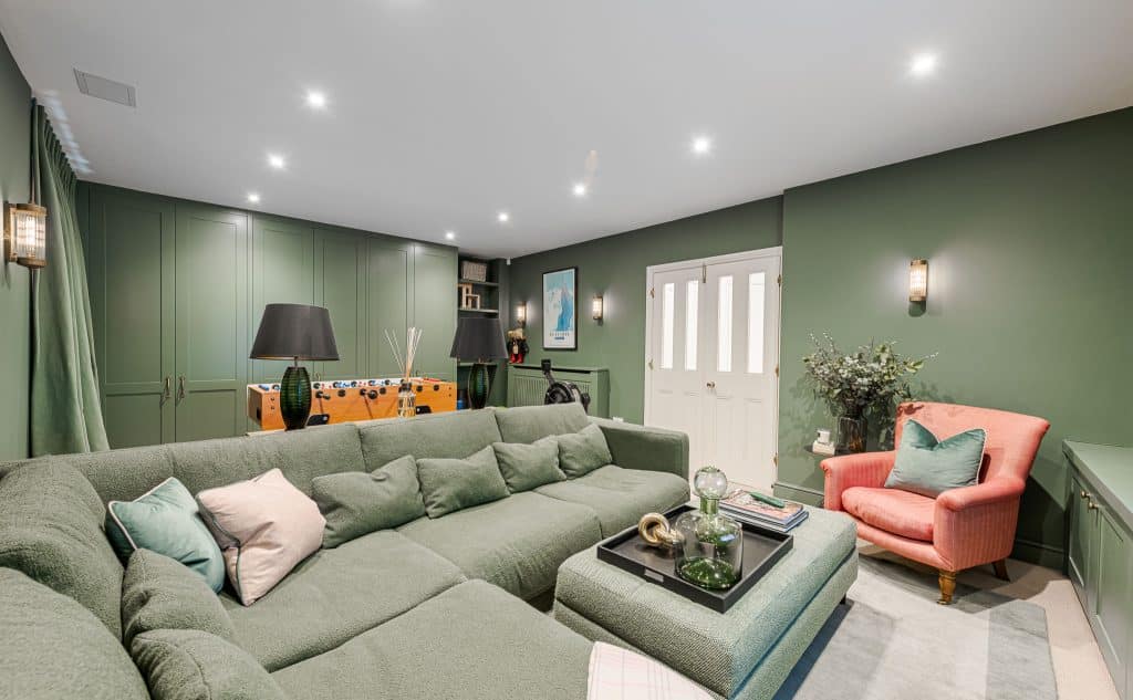 Copyright R3 Photography Ltd.