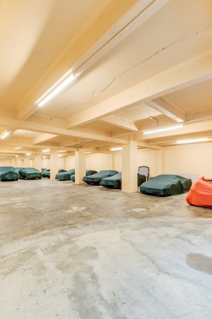 PEACH Brentford CAR SHOWROOM warehouse SHOOT LOCATIONCopy of Docks Car Storage-4