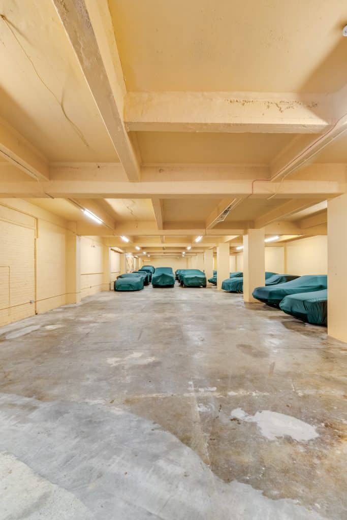 PEACH Brentford CAR SHOWROOM warehouse SHOOT LOCATIONCopy of Docks Car Storage-9