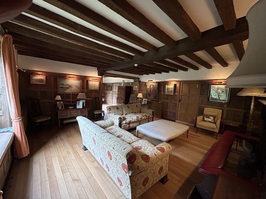 Surrey COUNTRY GRAND TRADITIONAL SHOOT LOCATION Ramster Hall small drawing room3