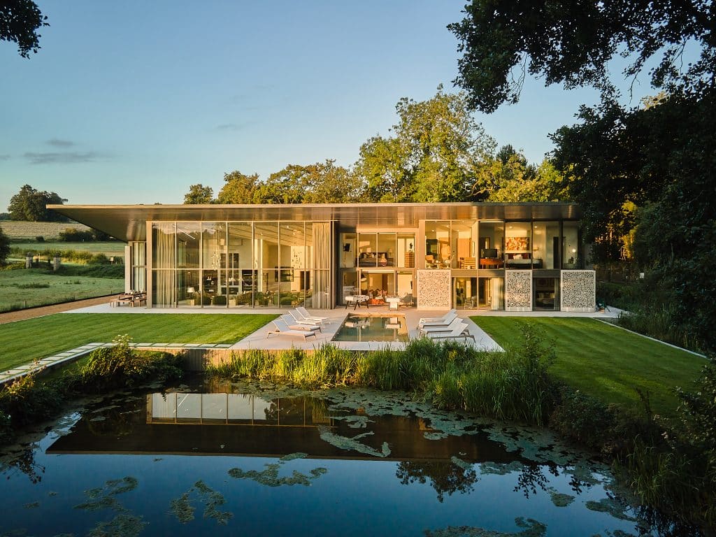 WATERSIDE RETREAT HAMPSHIRE LAKESIDE MODERN SHOOT LOCATION 23_Aug_Stillwater_WR_ 131