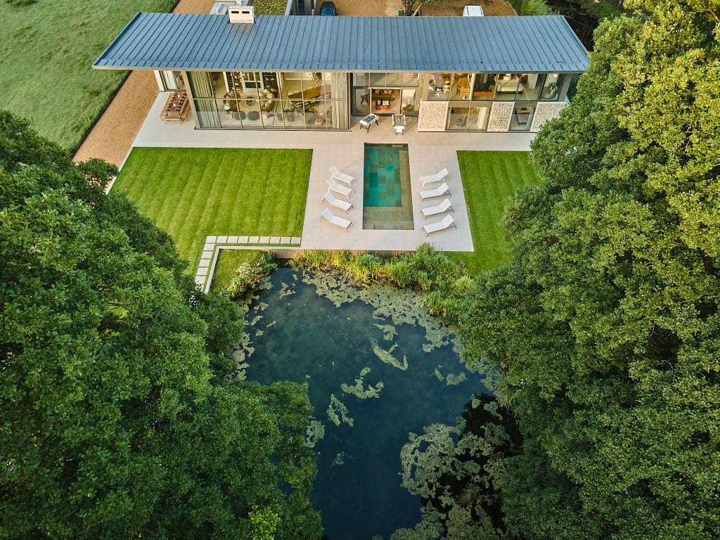 WATERSIDE RETREAT HAMPSHIRE LAKESIDE MODERN SHOOT LOCATION 23_Aug_Stillwater_WR_ 140