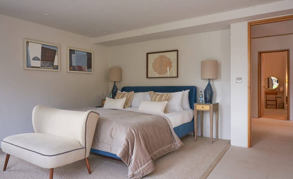 WATERSIDE RETREAT HAMPSHIRE LAKESIDE MODERN SHOOT LOCATION 24_Jan_Avington_Stillwater_r_WR_ 15