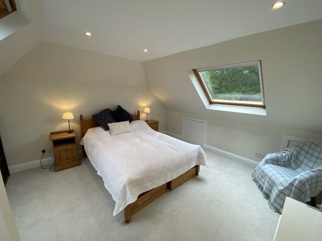 HERTFORD detached south west london everyday location house Photo 14-10-2024, 12 26 28