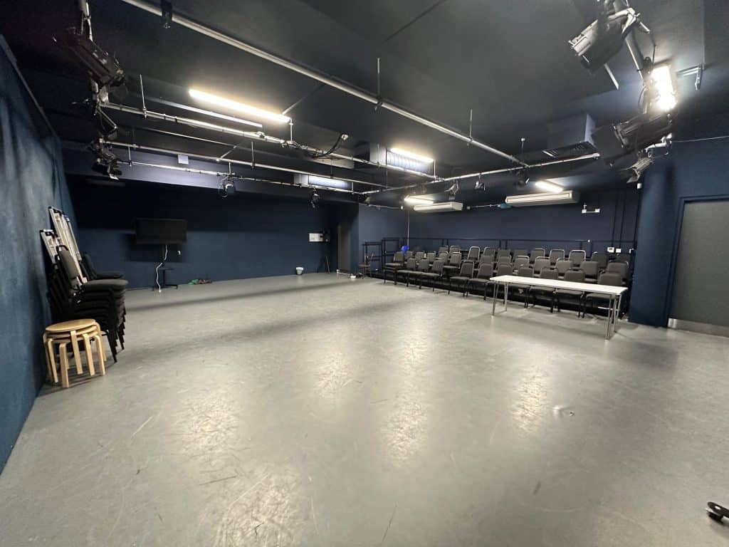 MOUNTVIEW south east london studio school hall shoot location Black Studio 2