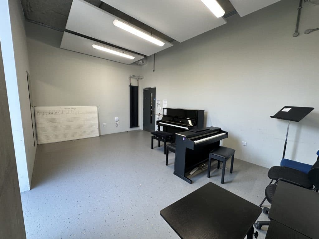 MOUNTVIEW south east london studio school hall shoot location Large Practice room
