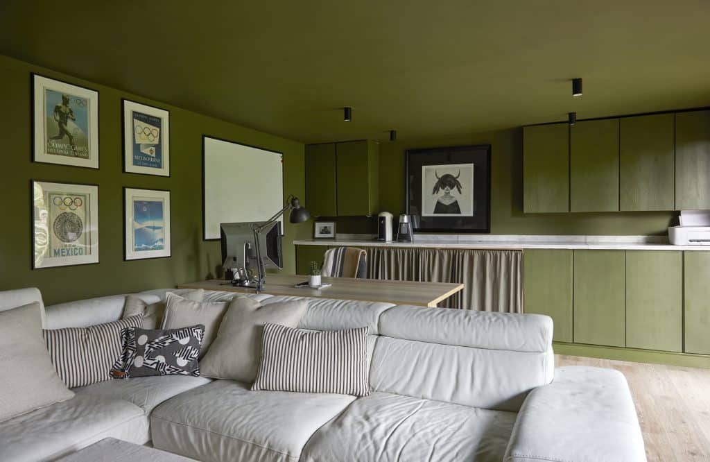 PEARL Large London Family Shoot Location House20241113 WarrenRd-627