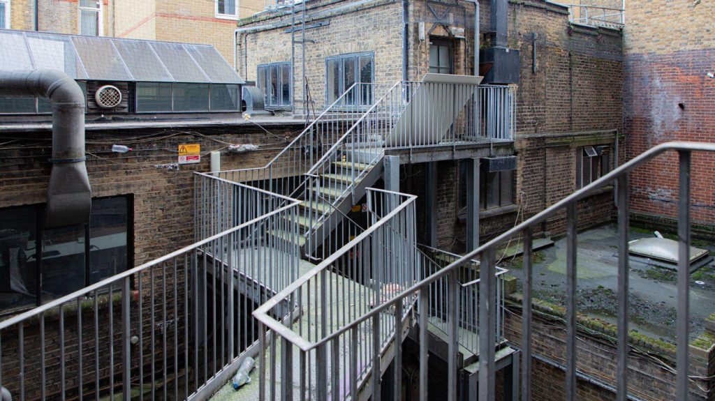 KINGS CROSS HOSPITAL - EMPTY CENTRAL LONDON HOPSITAL FOR FILMING SHOOTS 2026 01 16 21 16 22 2