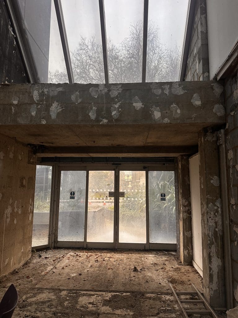 HAMMERSMITH-DERELICT-OFFICE