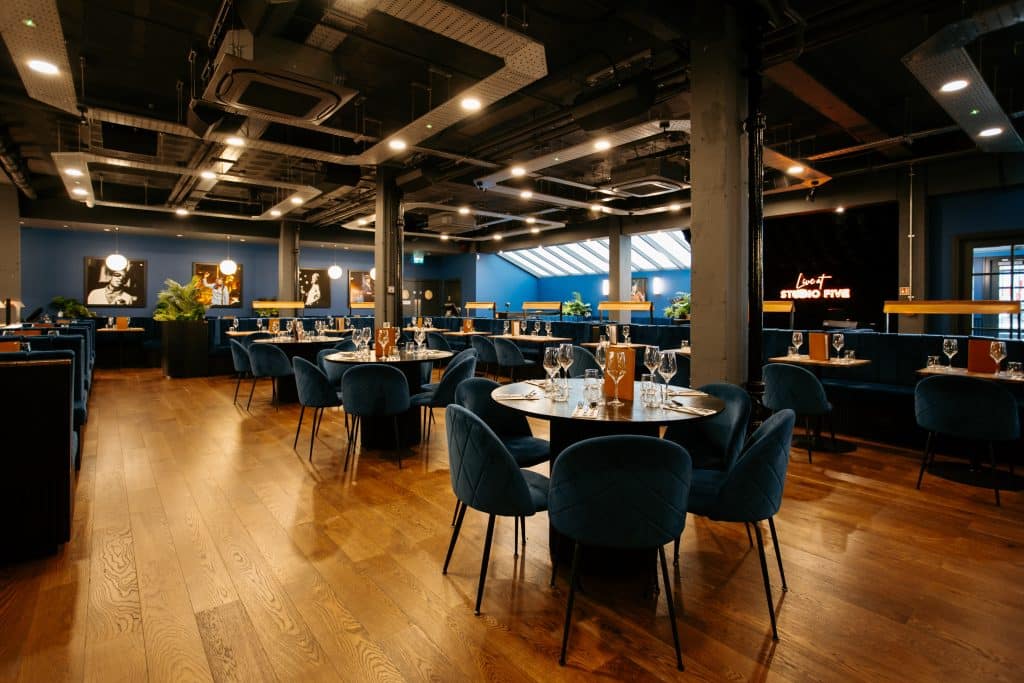 studio 5 north west london bar restaurant shoot location 5. Troubadour x Studio Five 25.10.24 – www.harbinson.uk
