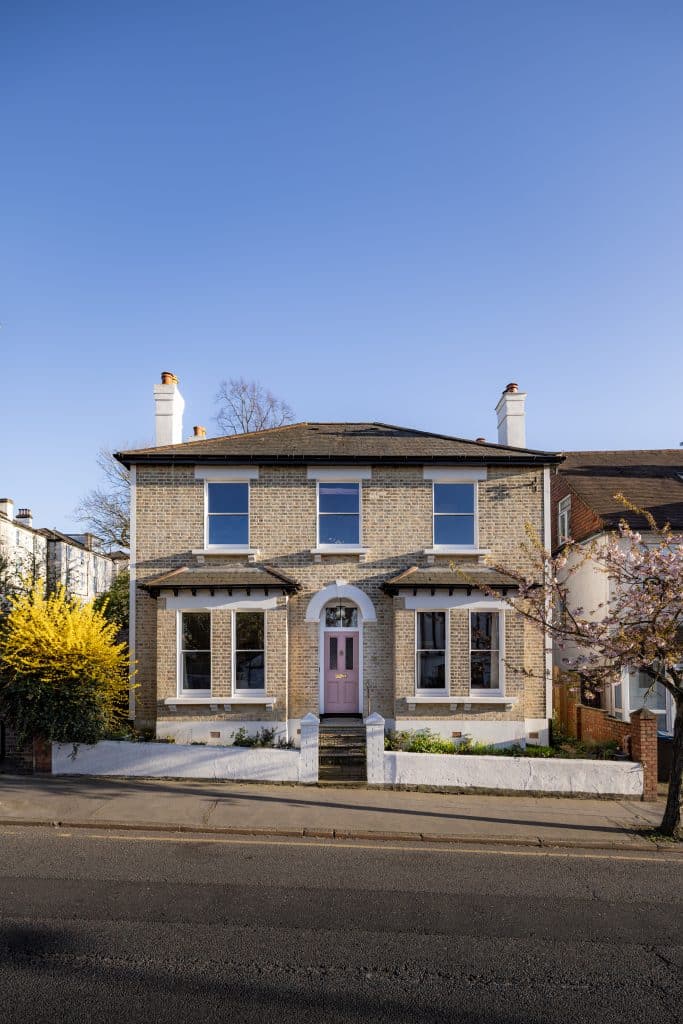 1H3A2710double fronted london location house – south wing