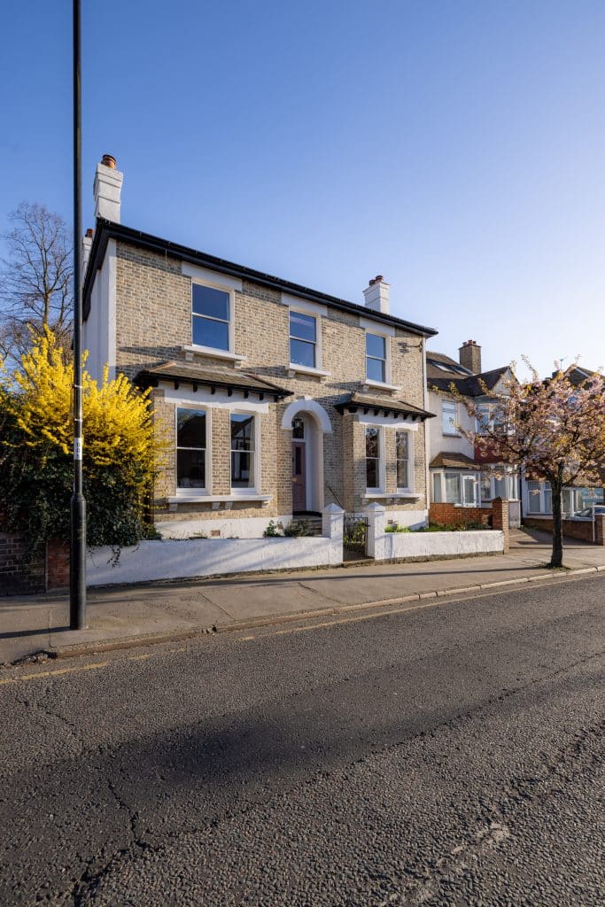 1H3A2741double fronted london location house – south wing