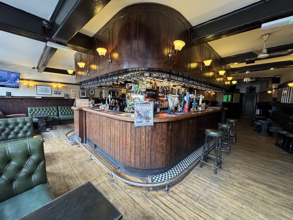 4. Pub-filming-location Loc – The Truman