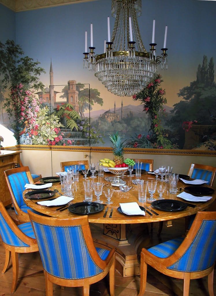 ART DECO south west london location apartment with swimming pool D 7