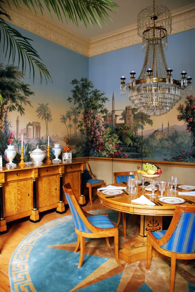 ART DECO south west london location apartment with swimming pool Diningroom jpg