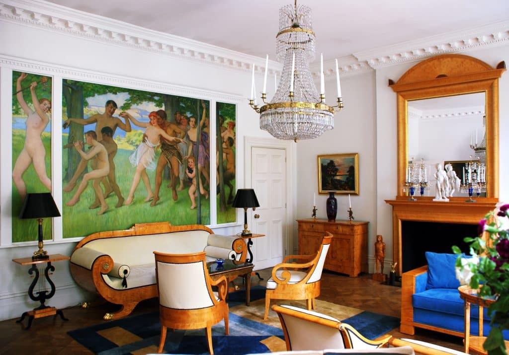 ART DECO south west london location apartment with swimming pool Living Room 2008 jpg (2)