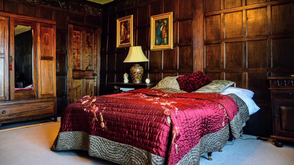 CAINHOE 16th century Grade II listed country house bedfordshire shoot location 130