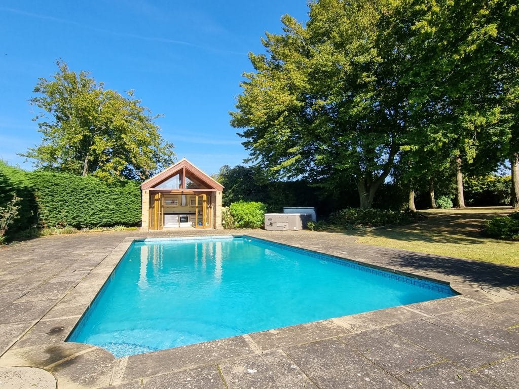CAINHOE 16th century Grade II listed country house bedfordshire shoot location CMG 10